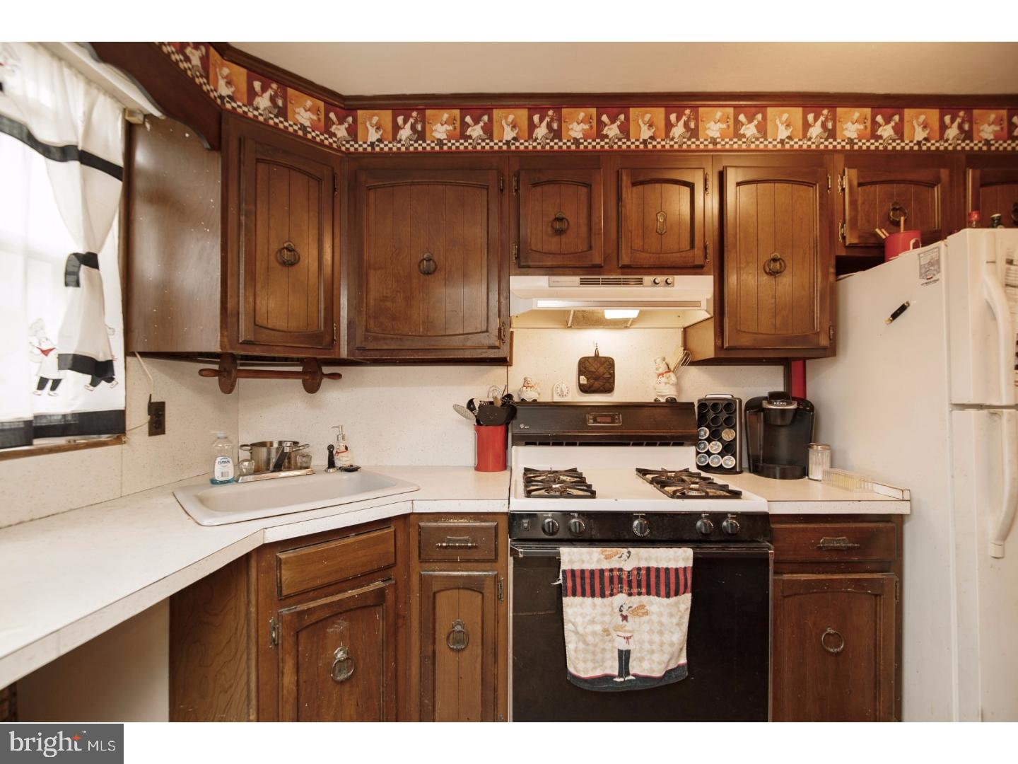 228 Lynn Road Ridley Park, PA 19078 - Photo 9 of 25 Kitchen