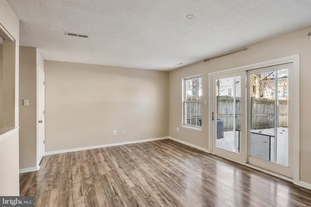 $2,350 | 49 Grant Lane, Berlin, NJ 08009