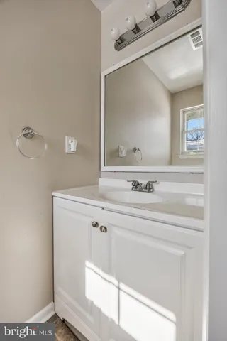 $2,350 | 49 Grant Lane, Berlin, NJ 08009