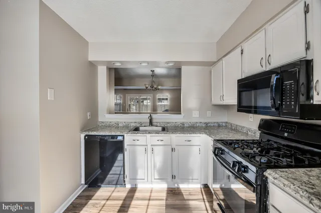 $2,350 | 49 Grant Lane, Berlin, NJ 08009