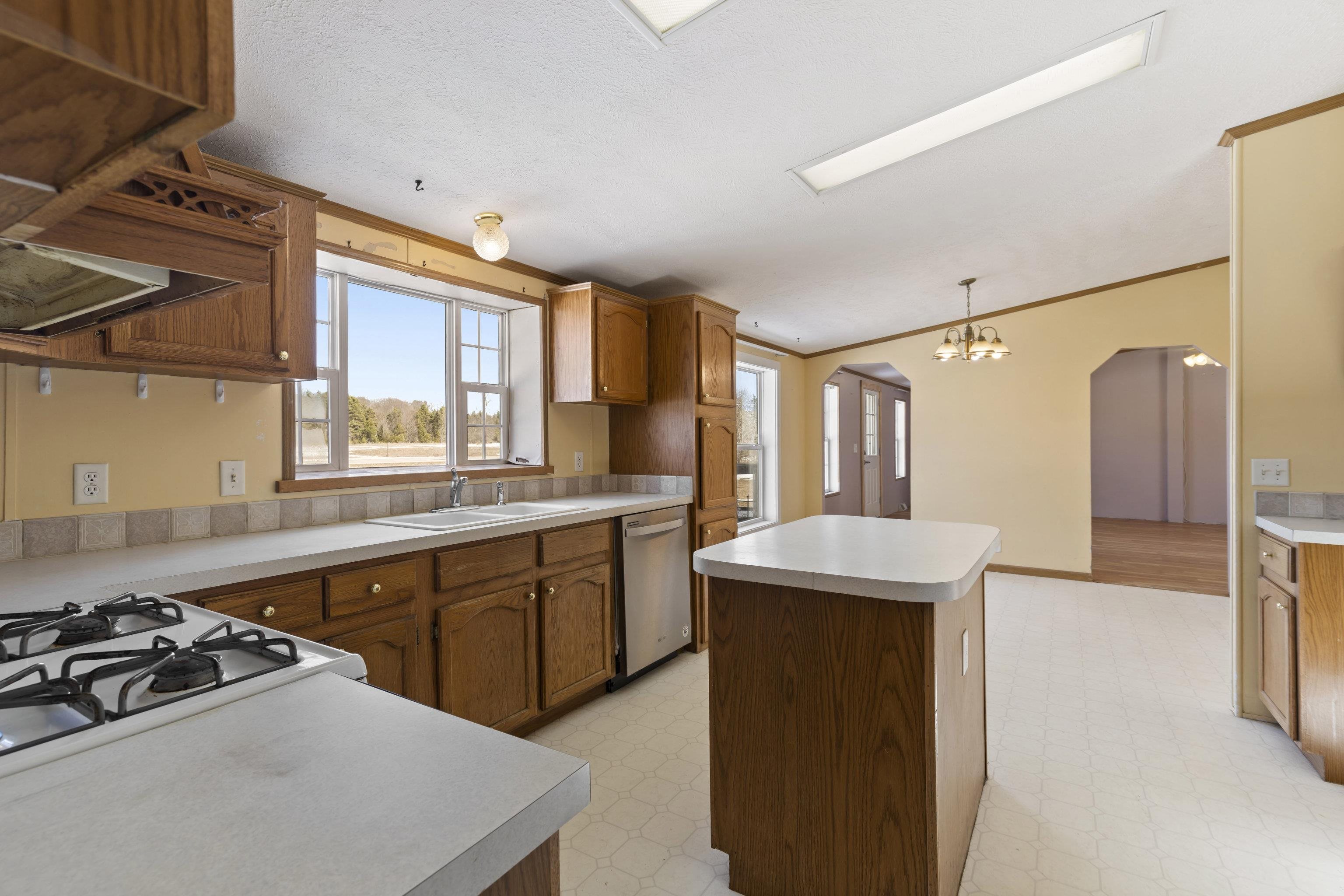 5283 Grace Road Benzonia, MI 49616 - Photo 5 of 29