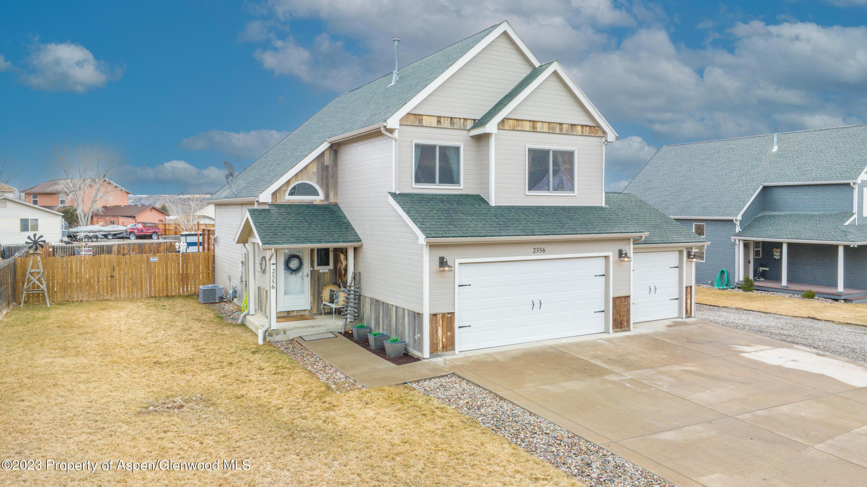 2556 Fairview Heights Court Rifle, CO 81650 - Photo 3 of 25 3