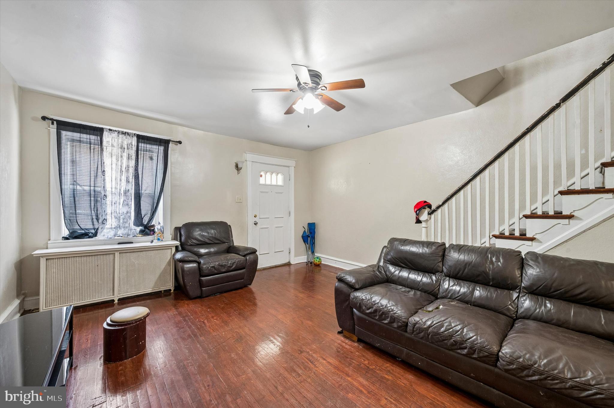 335 Margate Road Upper Darby, PA 19082 - Photo 4 of 25