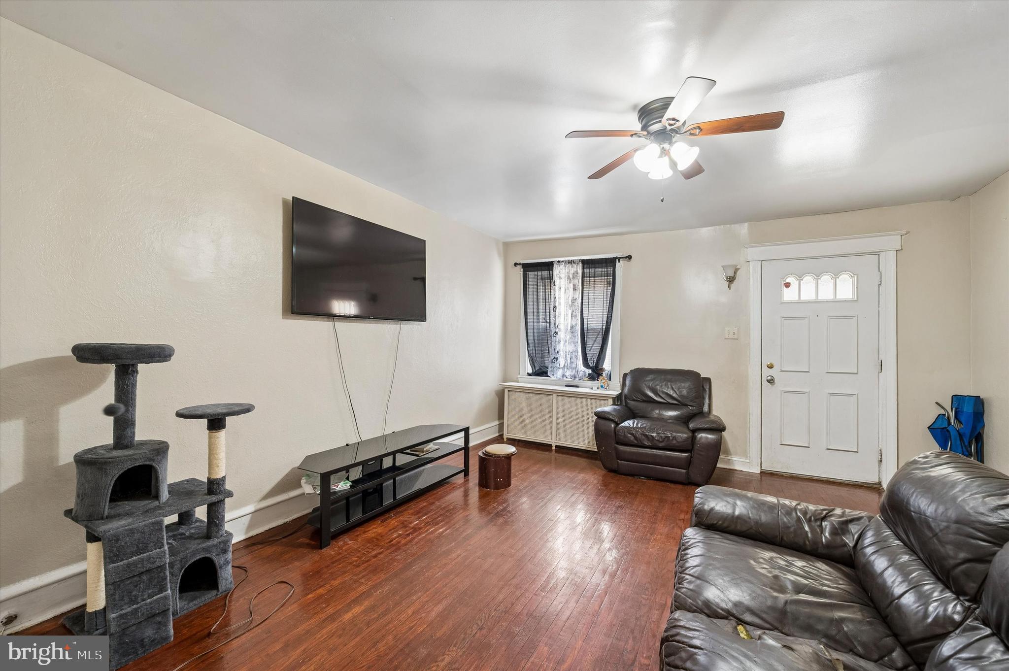 335 Margate Road Upper Darby, PA 19082 - Photo 5 of 25