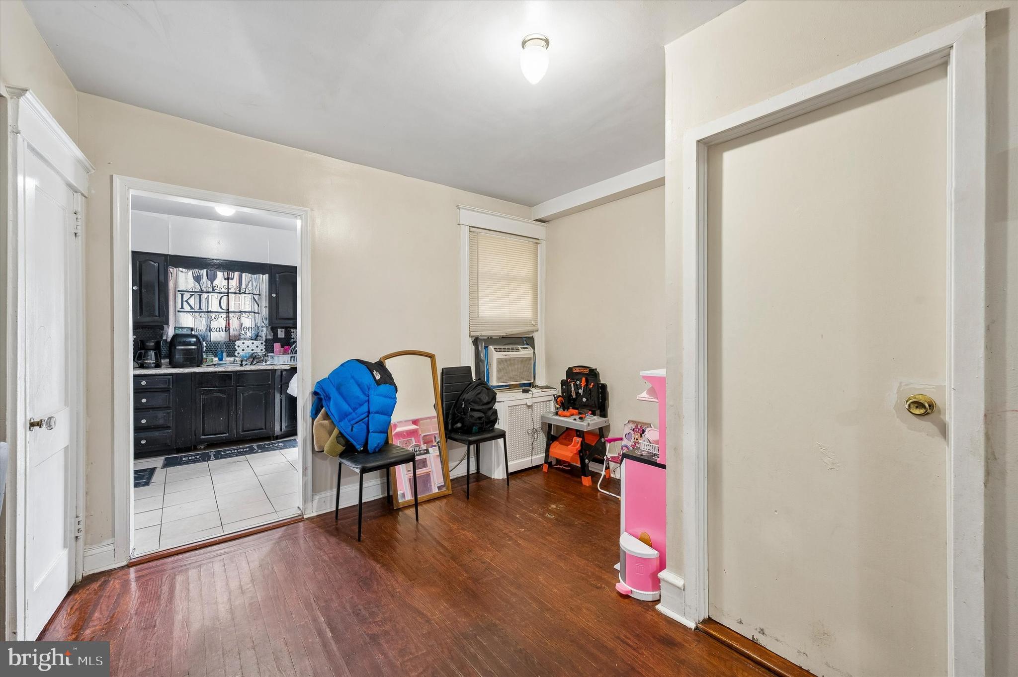 335 Margate Road Upper Darby, PA 19082 - Photo 7 of 25