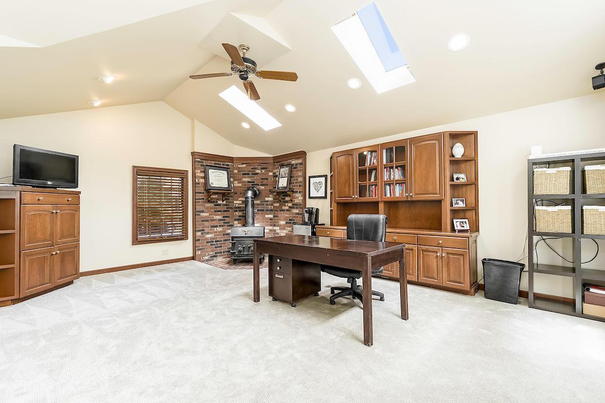 2706 Berwyn Road Columbus, OH 43221 - Photo 21 of 55