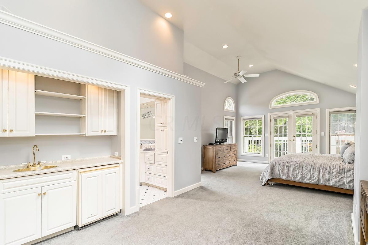 2706 Berwyn Road Columbus, OH 43221 - Photo 25 of 55
