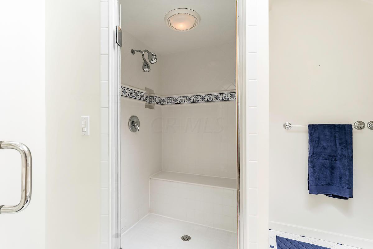 2706 Berwyn Road Columbus, OH 43221 - Photo 29 of 55
