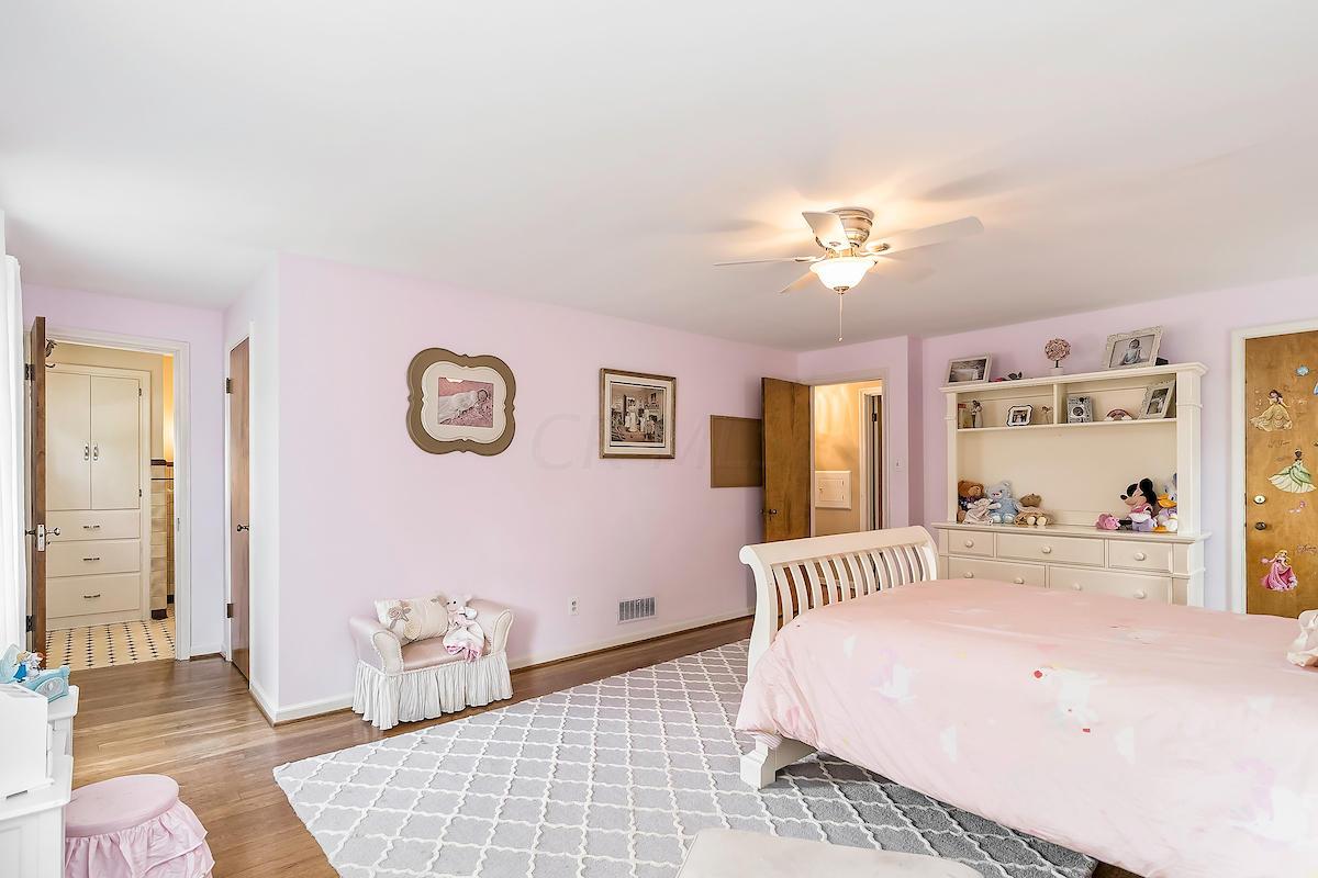 2706 Berwyn Road Columbus, OH 43221 - Photo 36 of 55