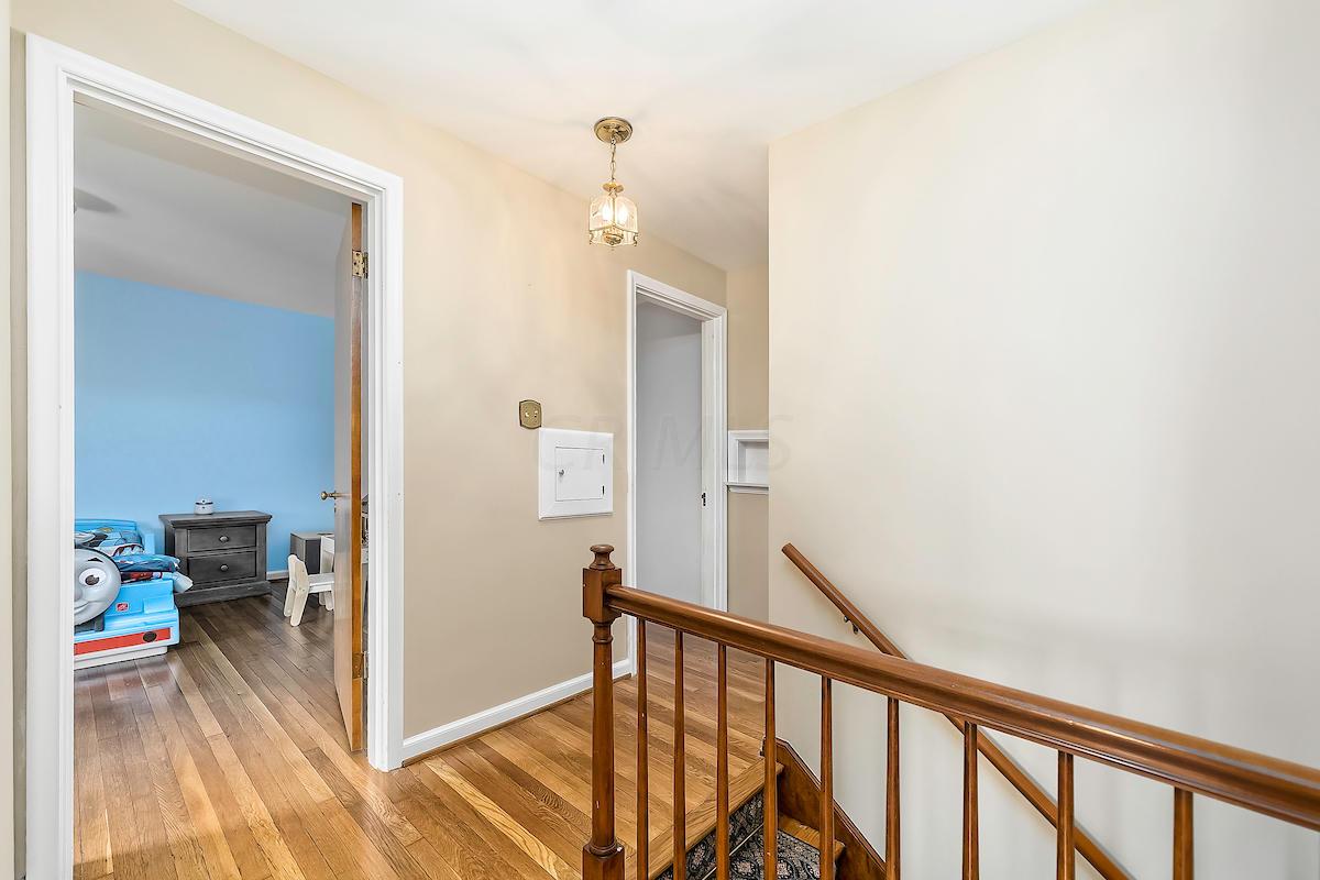2706 Berwyn Road Columbus, OH 43221 - Photo 41 of 55