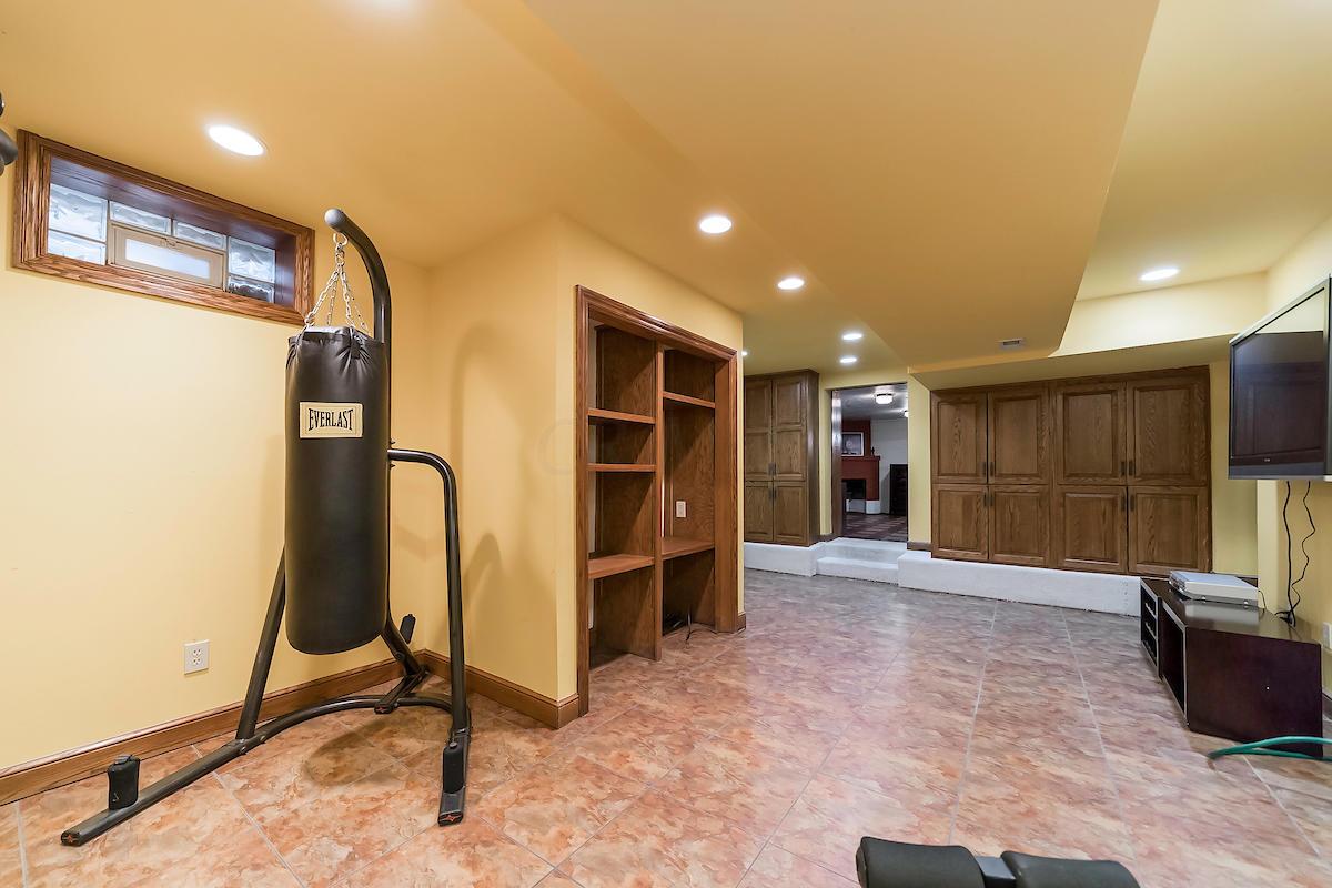 2706 Berwyn Road Columbus, OH 43221 - Photo 44 of 55