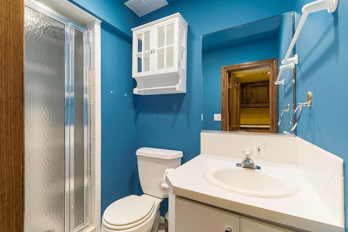 2706 Berwyn Road Columbus, OH 43221 - Photo 45 of 55