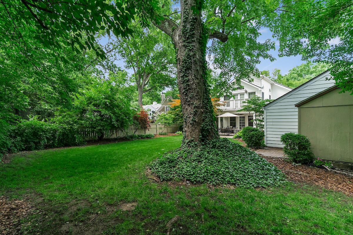 2706 Berwyn Road Columbus, OH 43221 - Photo 52 of 55