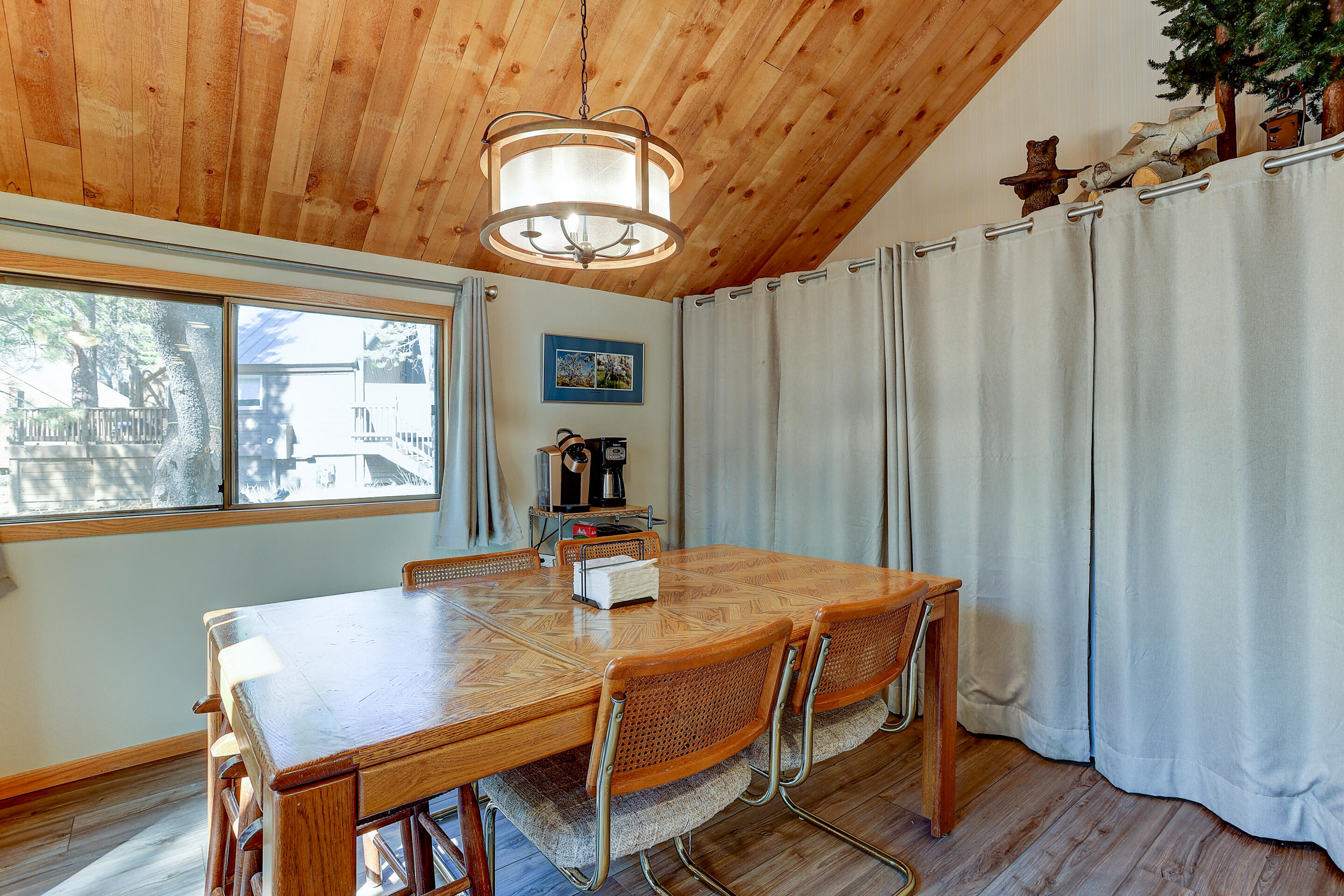 57381 Overlook Road, Unit 8 Sunriver, OR 97707 - Photo 13 of 30 Gallery Image 13