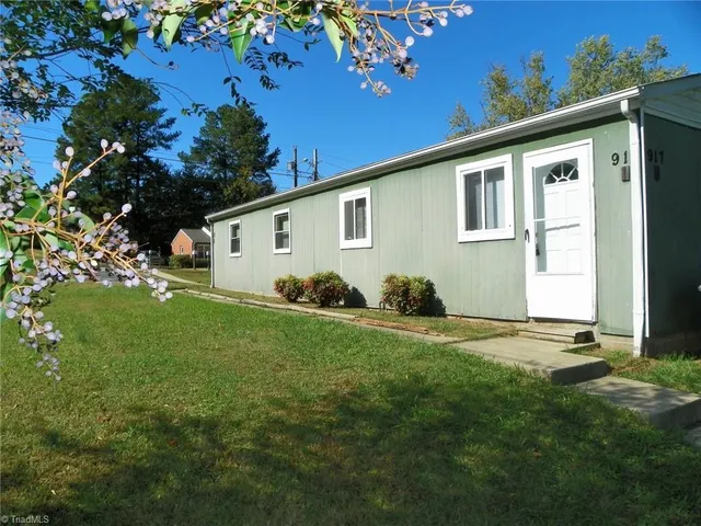 $825 | 917 Richland Street, Unit B, High Point, NC 27260