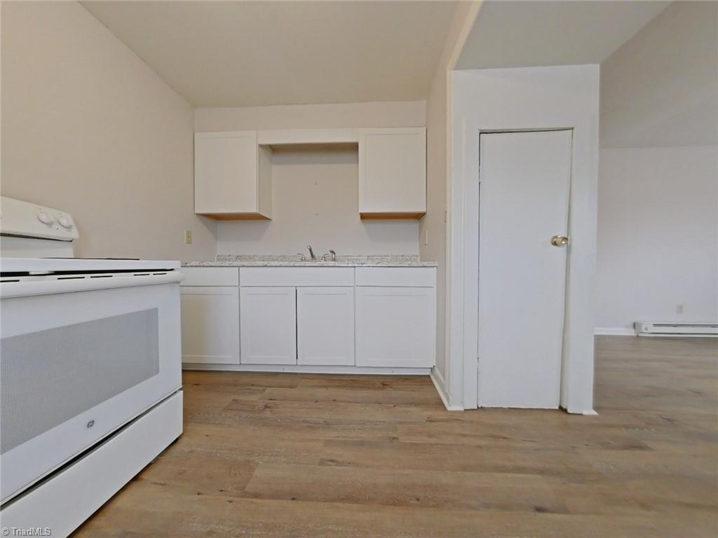 917 Richland Street, Unit B High Point, NC 27260 - Photo 3 of 10