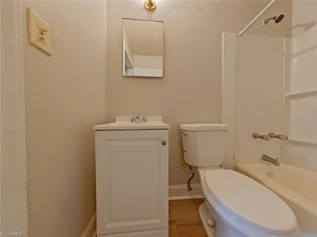 $825 | 917 Richland Street, Unit B, High Point, NC 27260