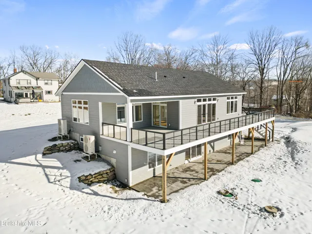 $888,800 | 10 Aqua Street, Lanesborough, MA 01237