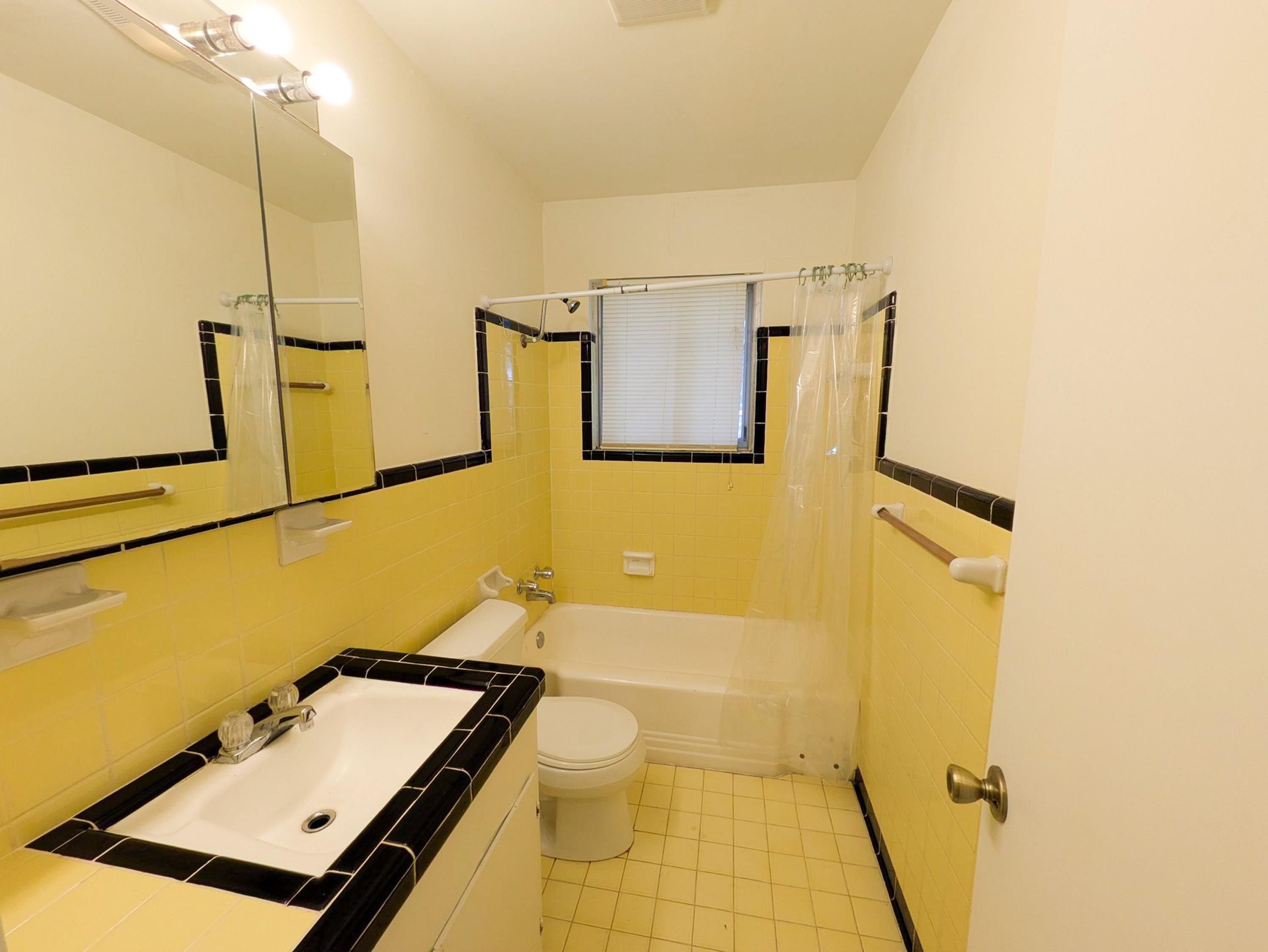 5040 Raleigh Drive Beaumont, TX 77706 - Photo 13 of 22