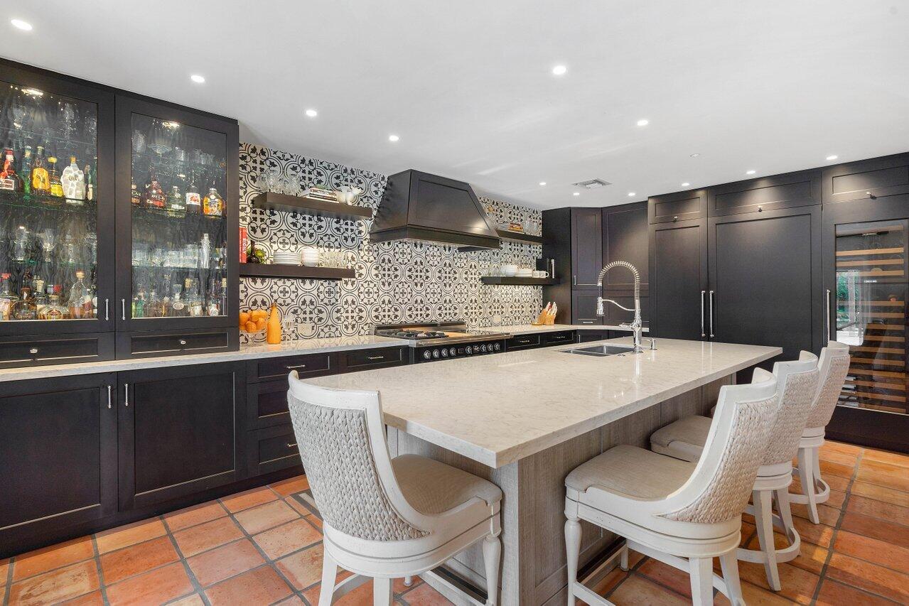 601 Phillips Drive Boca Raton, FL 33432 - Photo 13 of 56 Kitchen
