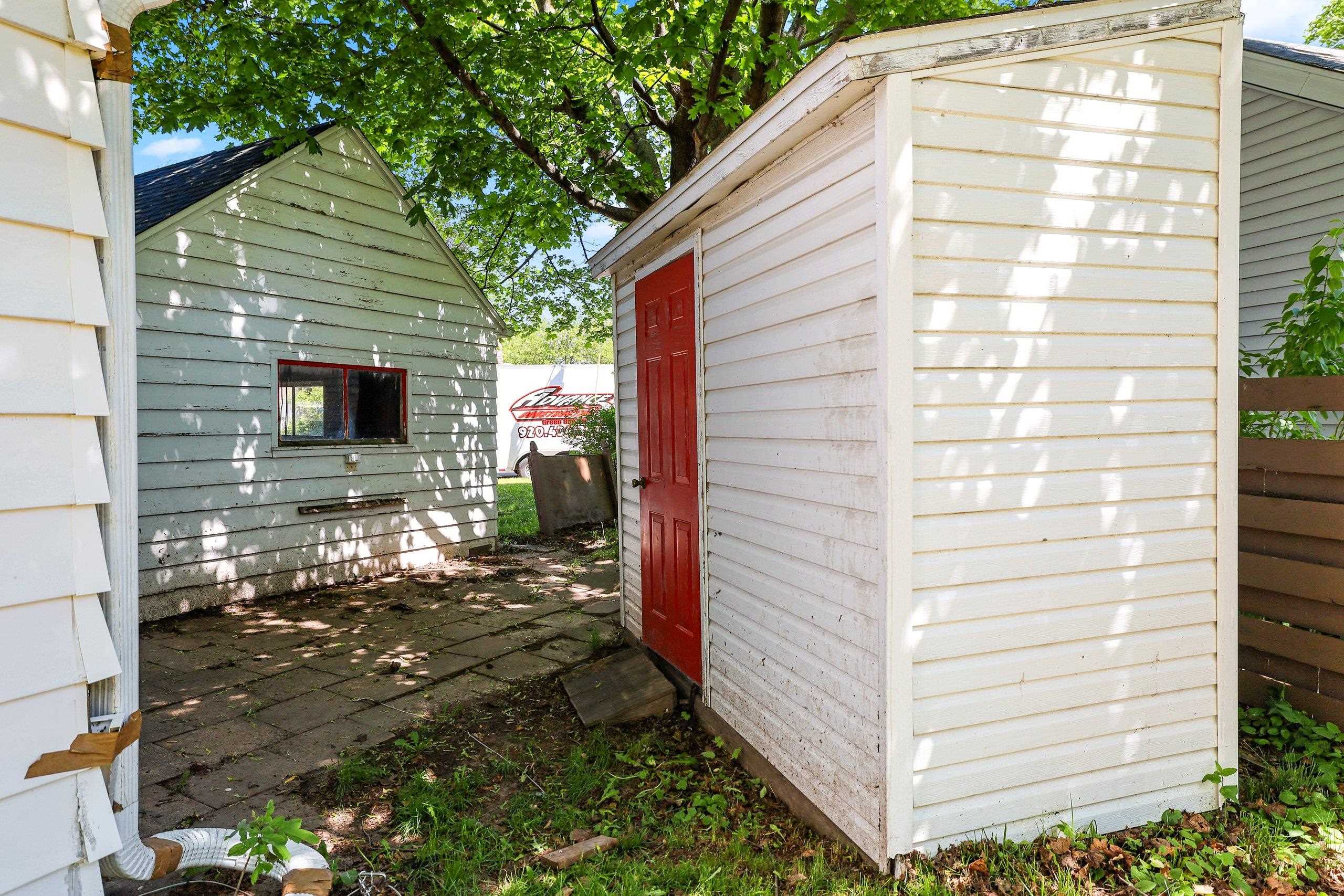 1120 North Badger Avenue Appleton, WI 54914 - Photo 11 of 51