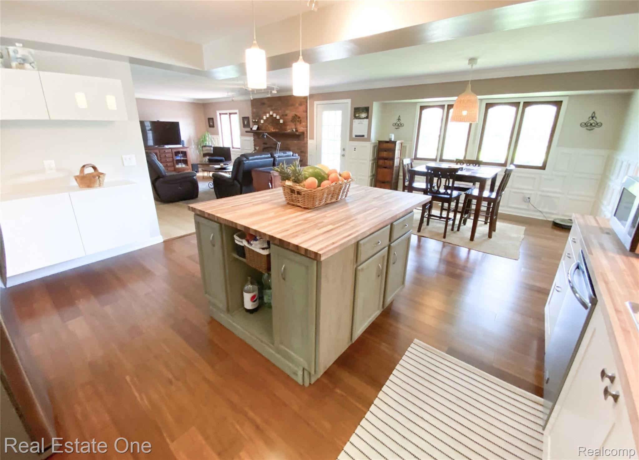 2445 Kimberly Fair Street Rochester, MI 48309 - Photo 16 of 40 15.jpg