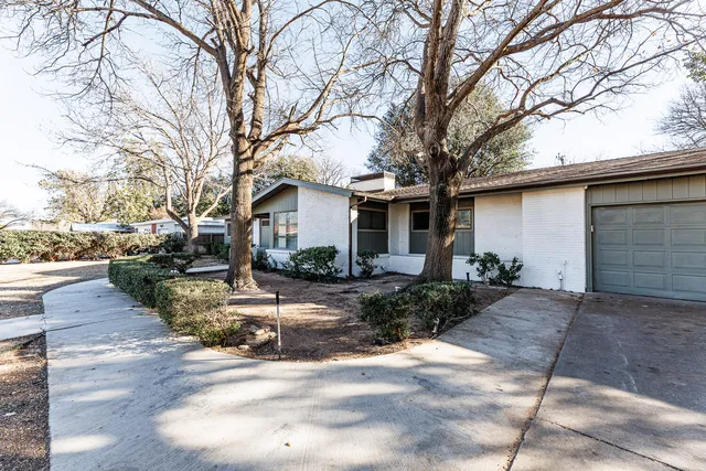 $415,000 | 3513 45th Street, Lubbock, TX 79413