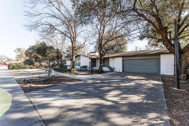 $415,000 | 3513 45th Street, Lubbock, TX 79413