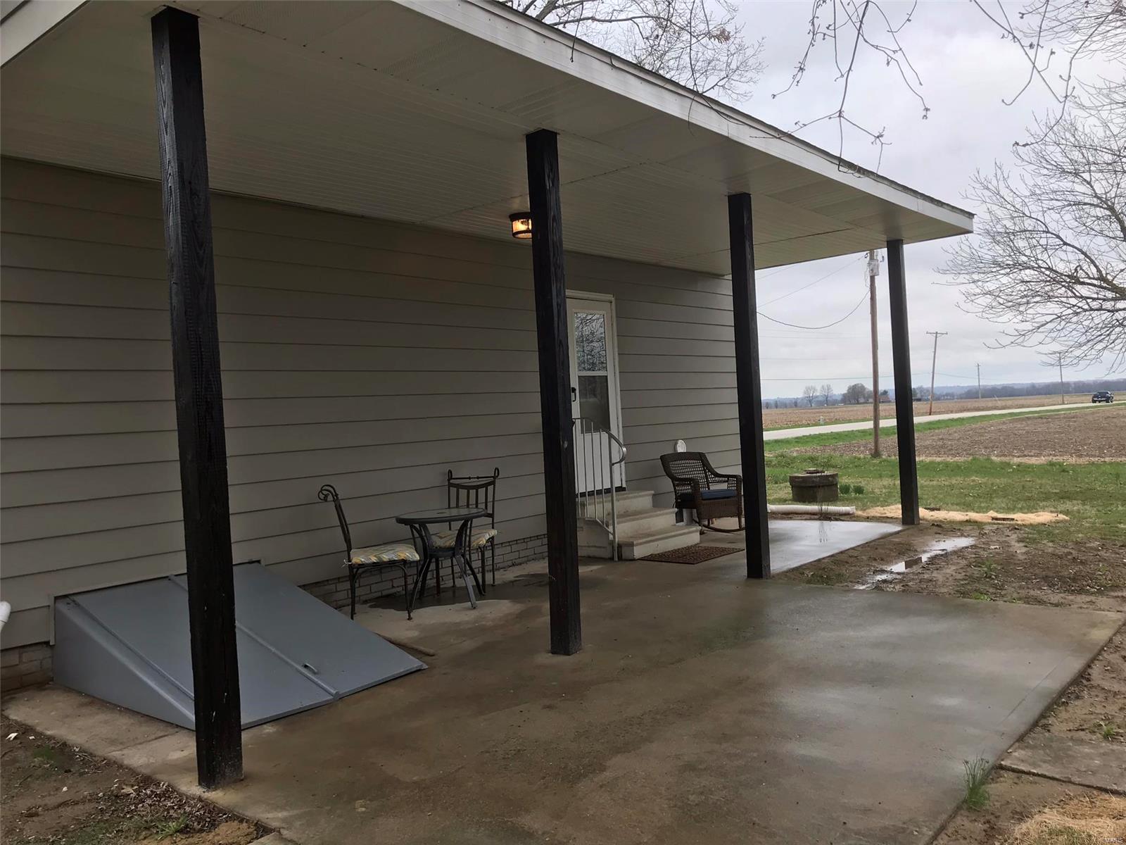 2700 Rentchler Road Belleville, IL 62221 - Photo 2 of 38