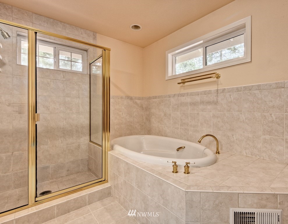 1371 East Old Ranch Road Allyn, WA 98524 - Photo 16 of 25 Gallery Image 16