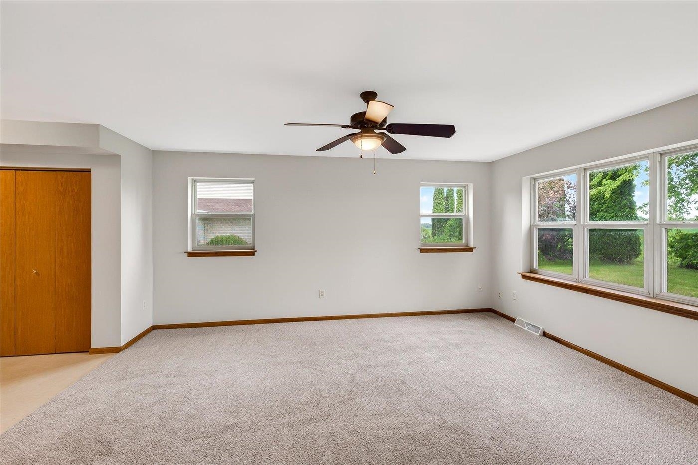 1331 Swordleaf Lane Sun Prairie, WI 53590 - Photo 3 of 29