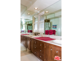 1400 North Tigertail Road Los Angeles, CA 90049 - Photo 25 of 34 Gallery Image 25