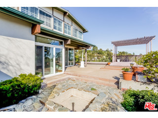 1400 North Tigertail Road Los Angeles, CA 90049 - Photo 31 of 34 Gallery Image 31