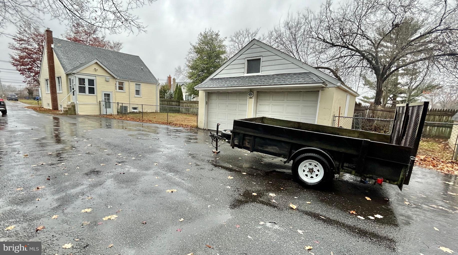 809 Woodlane Road Westampton, NJ 08060 - Photo 41 of 47 Two Car Garage