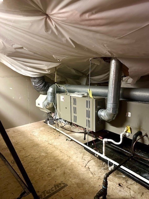 52 County Road, Unit 8 Mattapoisett, MA 02739 - Photo 14 of 19 a room with gym equipment