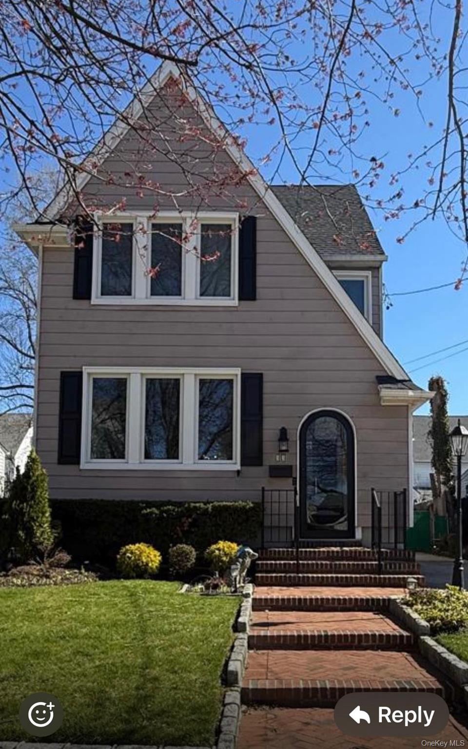 33 Carstairs Road Valley Stream, NY 11581 - Photo 1 of 22