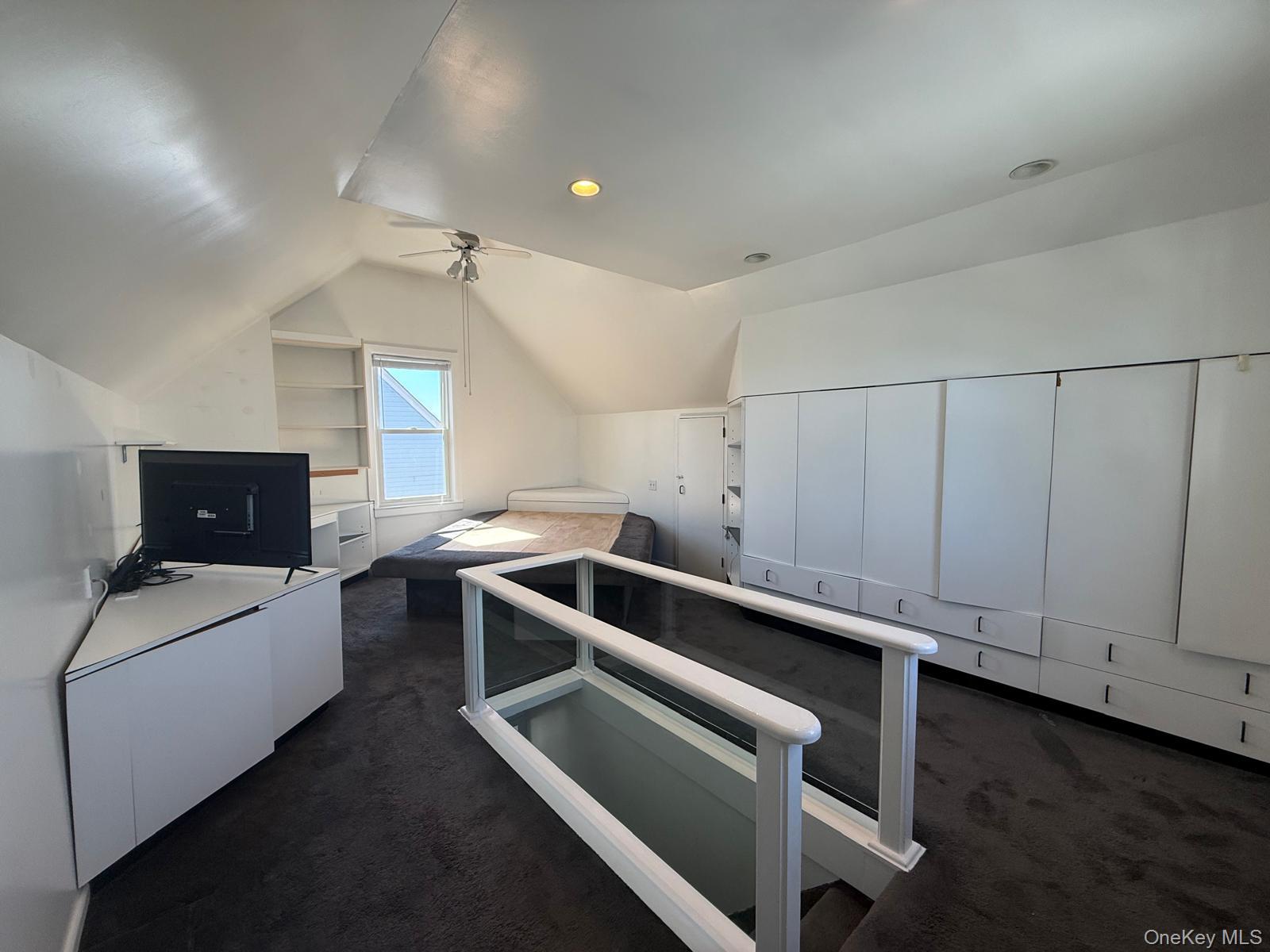 33 Carstairs Road Valley Stream, NY 11581 - Photo 12 of 22