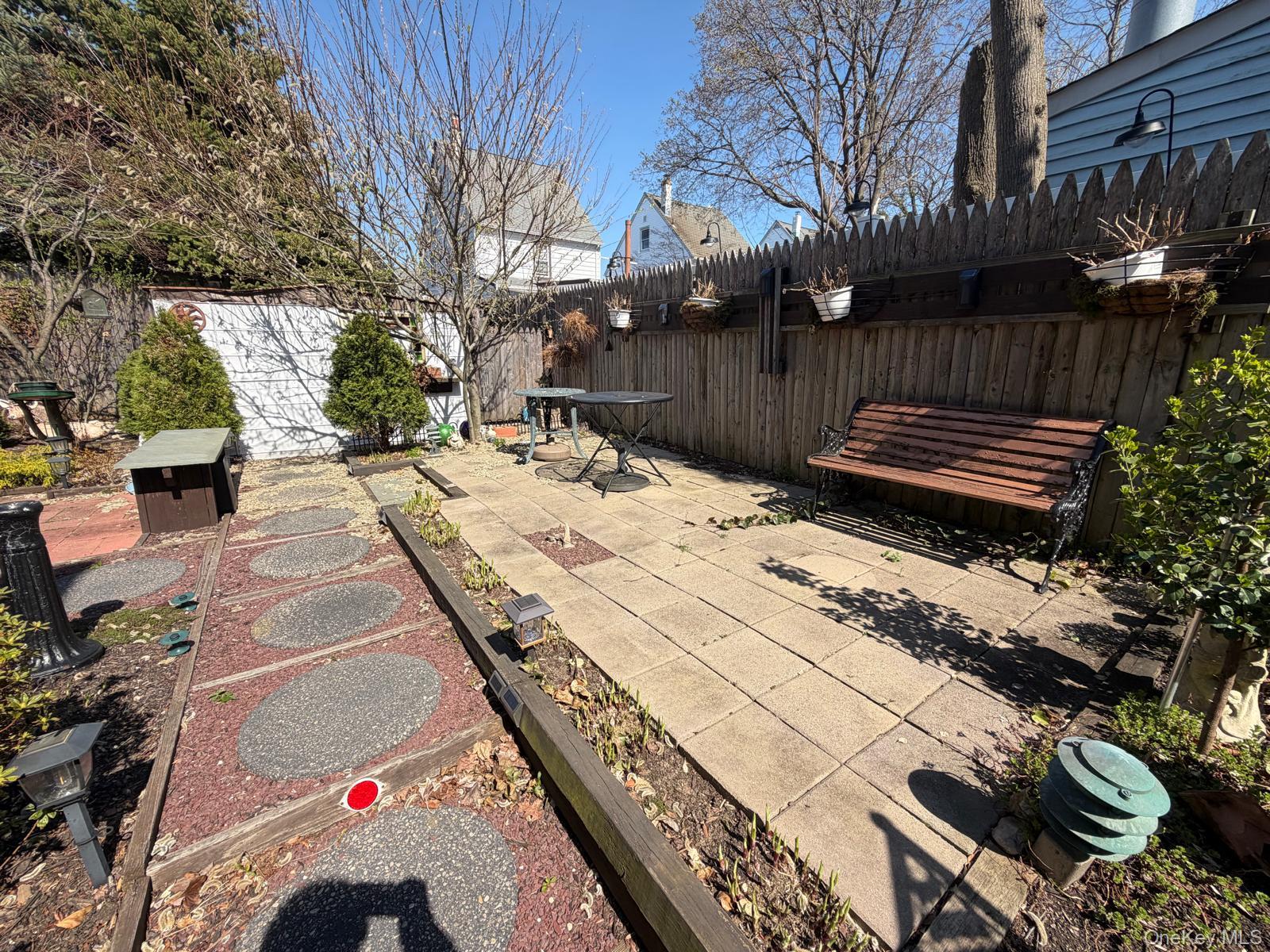 33 Carstairs Road Valley Stream, NY 11581 - Photo 18 of 22