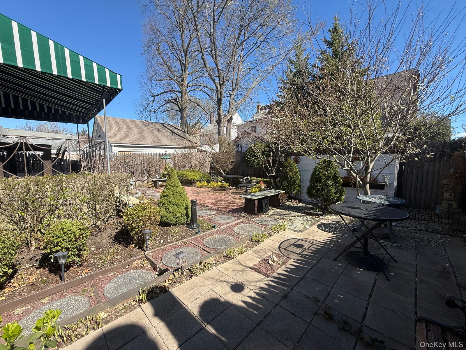 33 Carstairs Road Valley Stream, NY 11581 - Photo 20 of 22