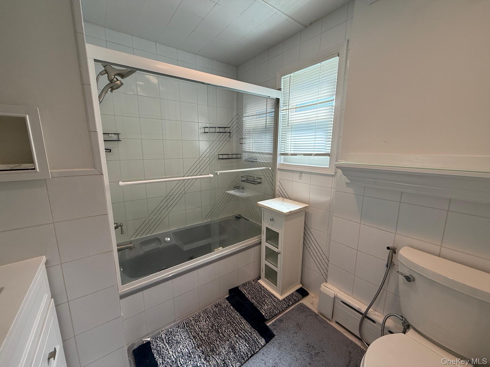 33 Carstairs Road Valley Stream, NY 11581 - Photo 9 of 22