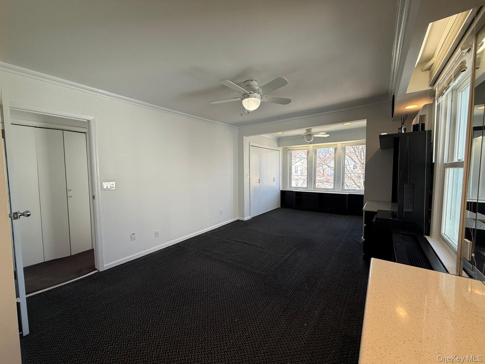 33 Carstairs Road Valley Stream, NY 11581 - Photo 10 of 22