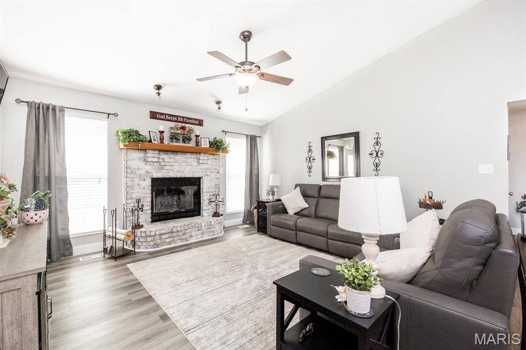 4 Fox Run Mascoutah, IL 62258 - Photo 7 of 26