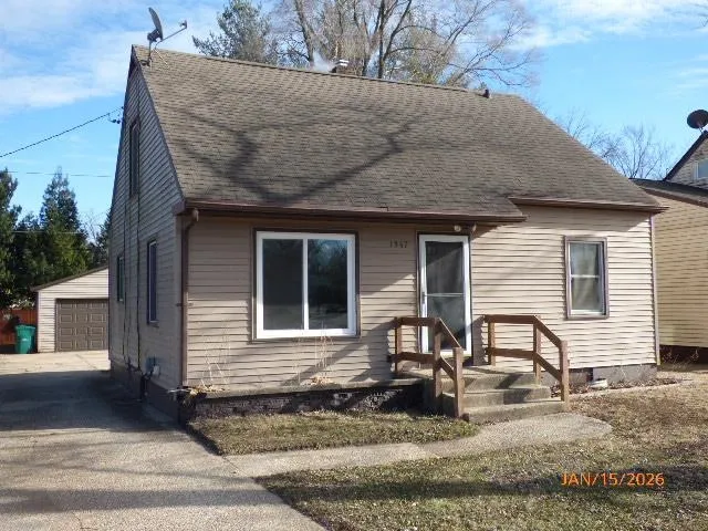 $247,900 | 1947 Church Street, Beloit, WI 53511