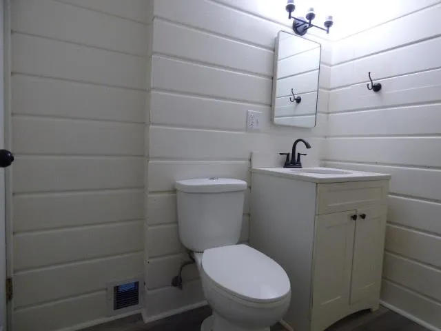 $249,900 | 1947 Church Street, Beloit, WI 53511