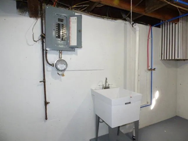 $247,900 | 1947 Church Street, Beloit, WI 53511