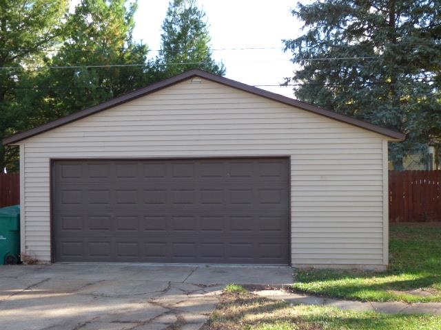 1947 Church Street Beloit, WI 53511 - Photo 3 of 24