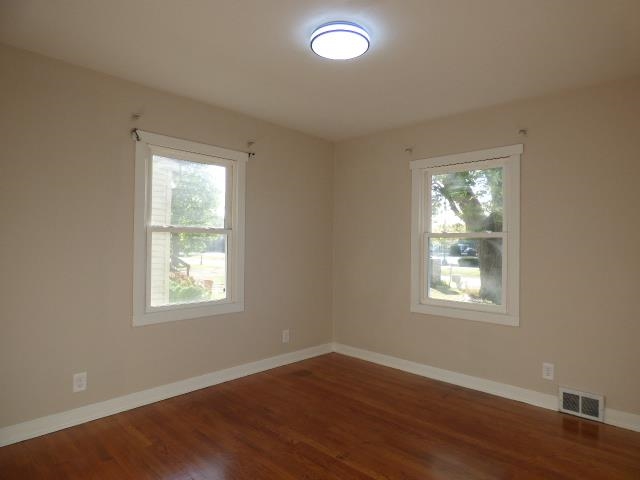 1947 Church Street Beloit, WI 53511 - Photo 8 of 24