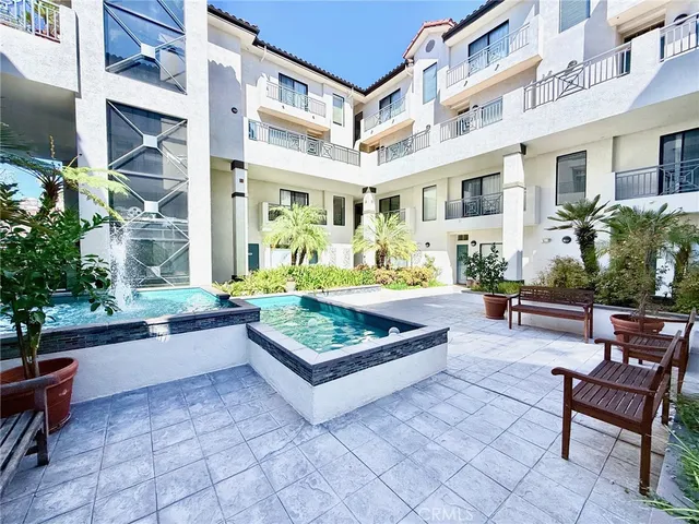 $3,100 | 111 South Oak Knoll Avenue, Unit 108, Pasadena, CA 91101