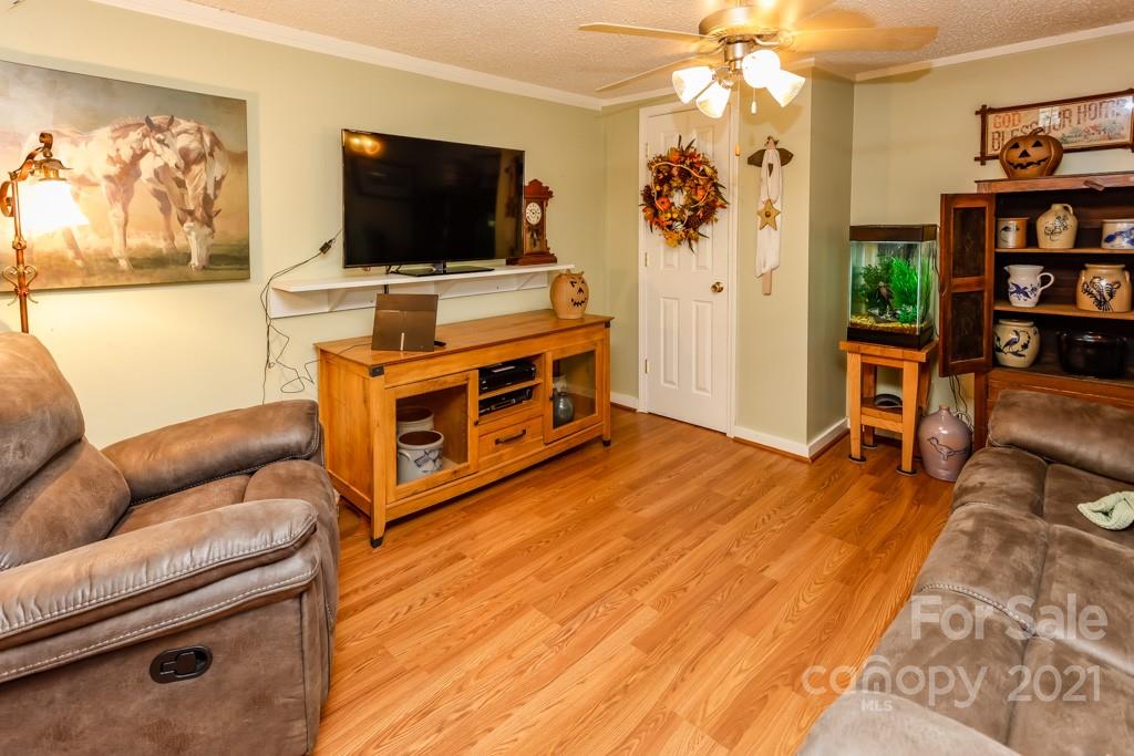 3233 Stroud Road Shelby, NC 28150 - Photo 9 of 39 Gallery Image 9