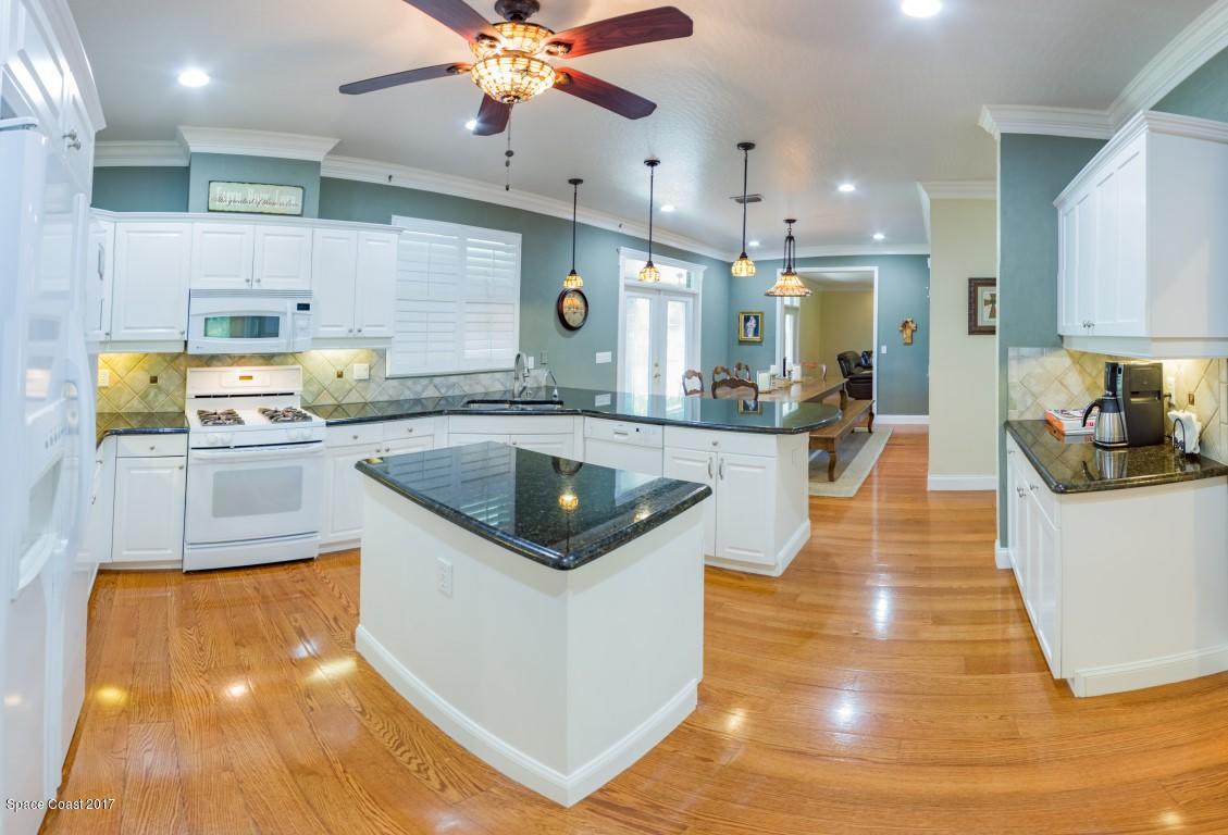 3999 Sparrow Hawk Road Melbourne, FL 32934 - Photo 8 of 25 Kitchen 1